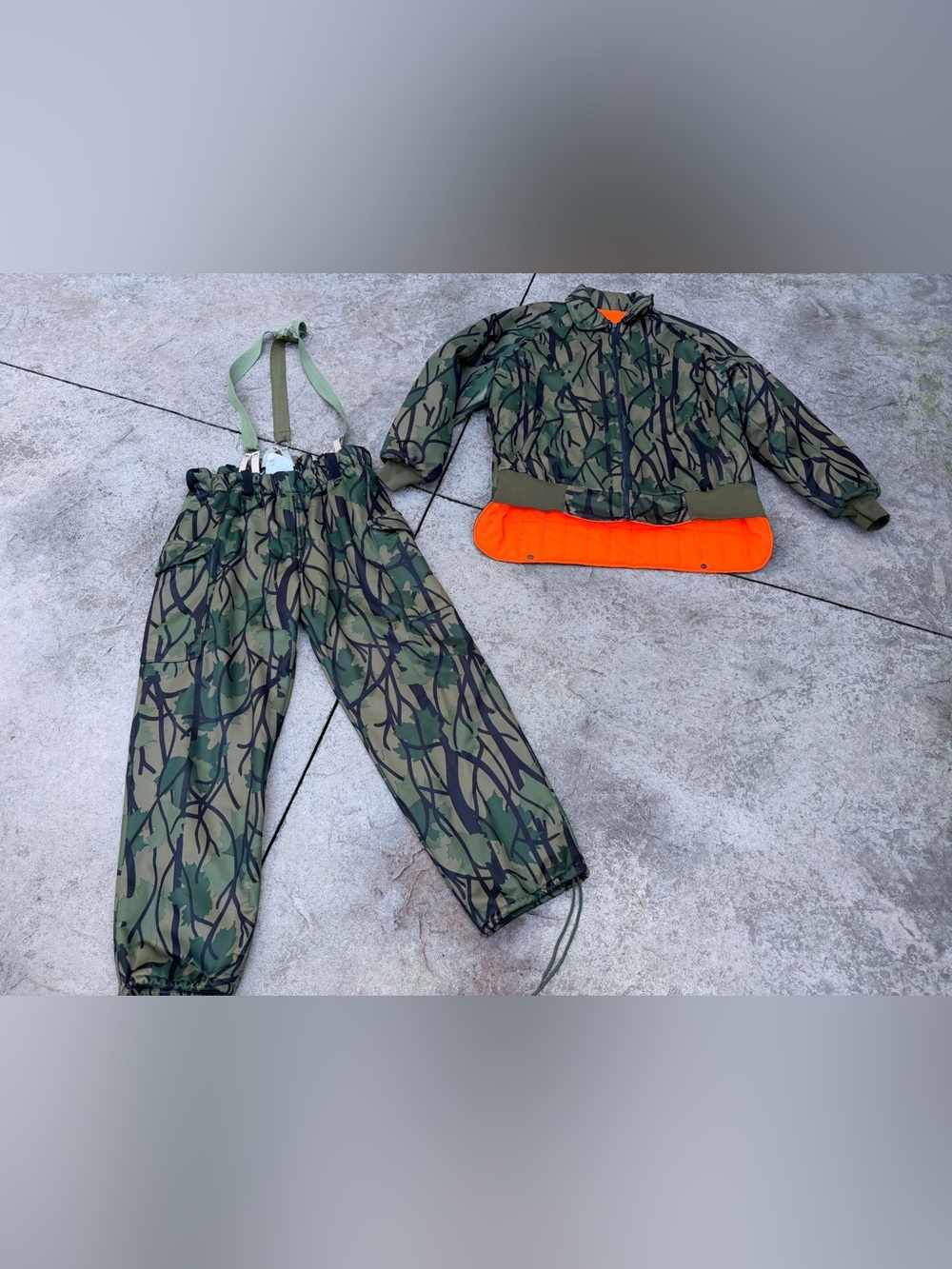 Vintage Sportchief Insulated Camo Hunting Jacket & Suspender Pants Set L/XL